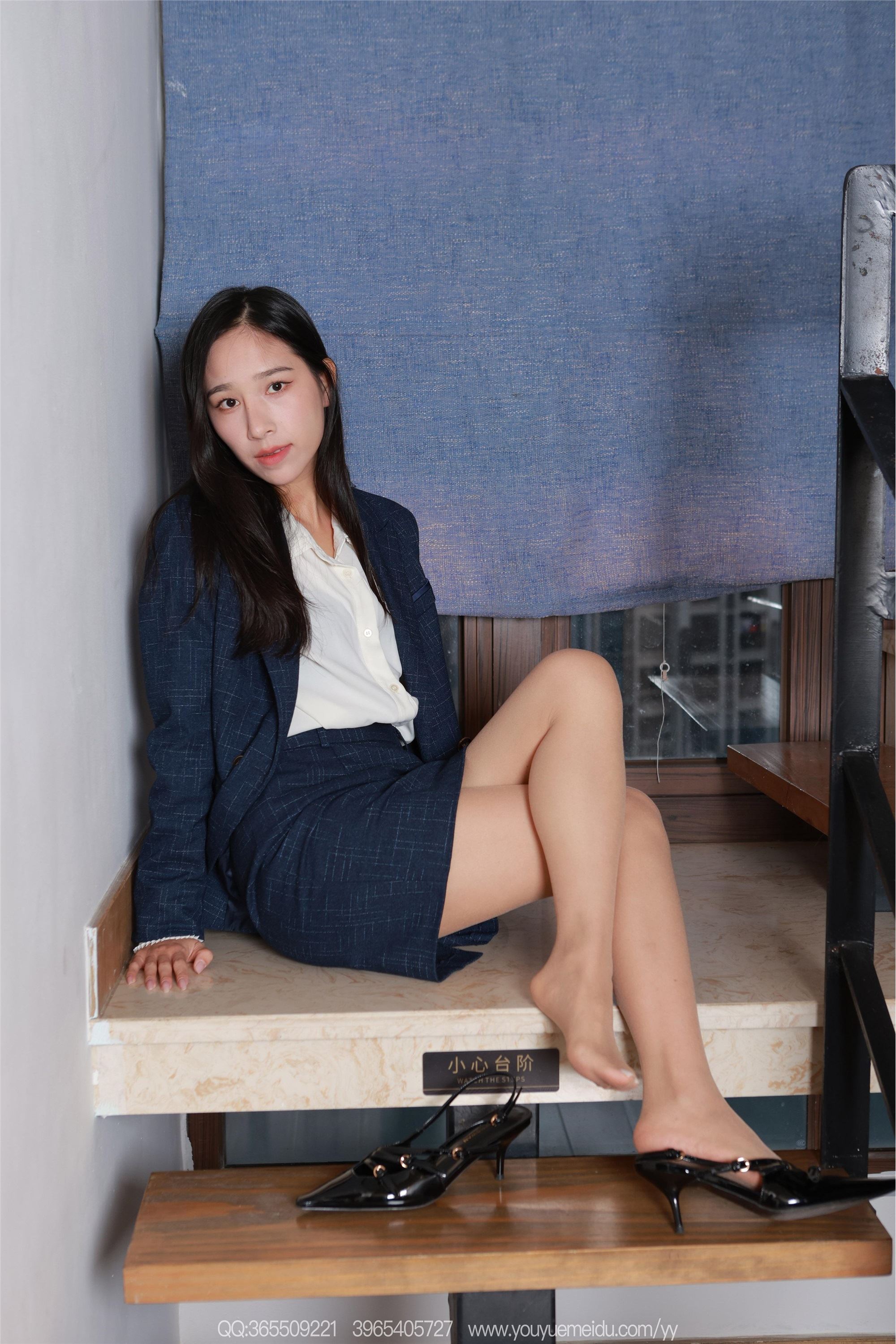 IESS异思趣向  2025.11.08 丝享家 2205 美子《小心楼梯》